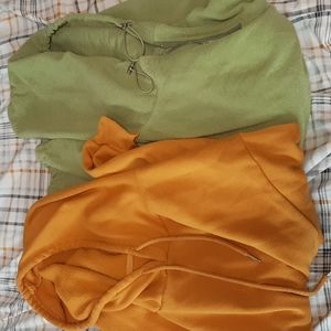 Hoodie pair
